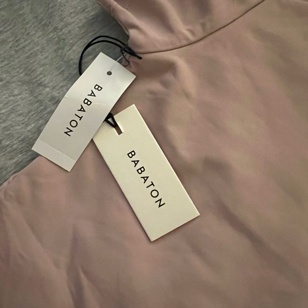 Aritzia Babaton Contour Body Suit